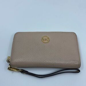 Michael Kors Blush Pink Zippered Wallet